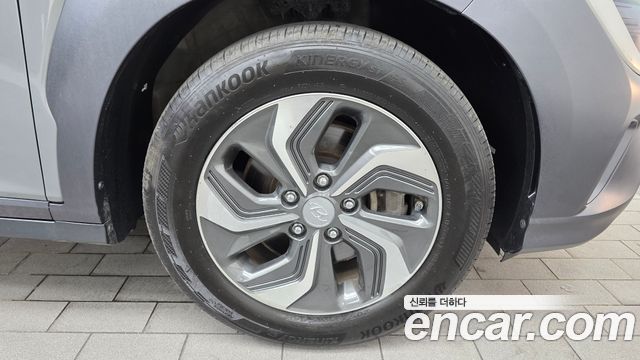 Hyundai Kona 2023 — photo 7