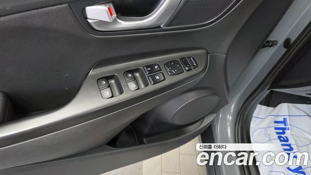 Hyundai Kona 2023 — photo 27