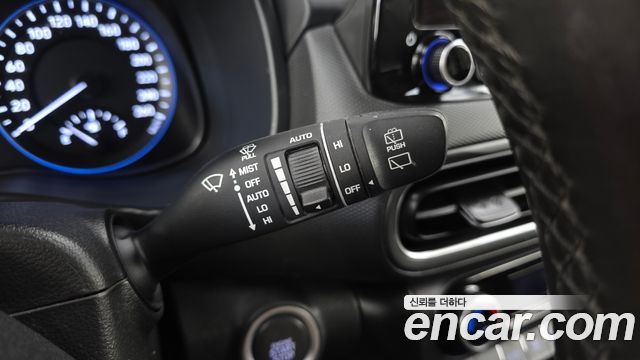 Hyundai Kona 2023 — photo 28