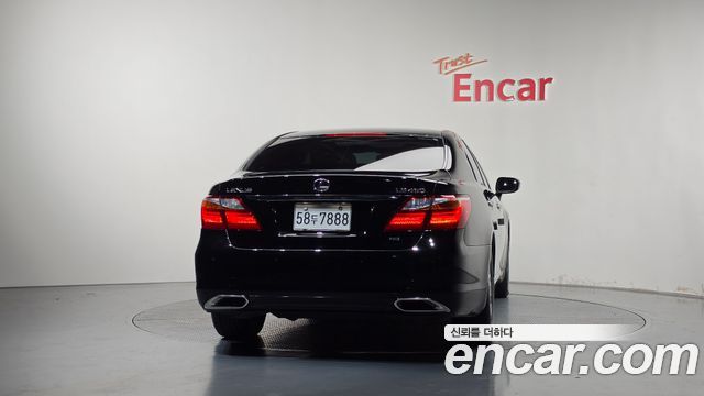 Lexus LS 2010 — photo 4