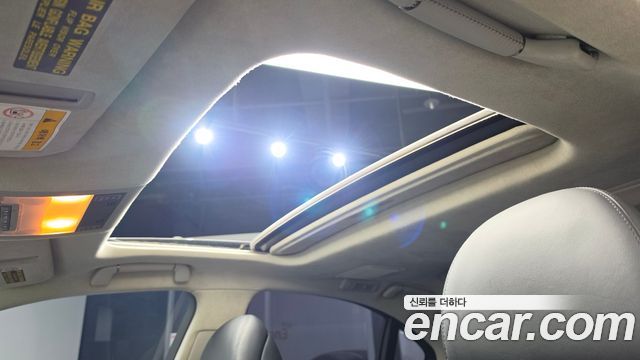 Lexus LS 2010 — photo 19