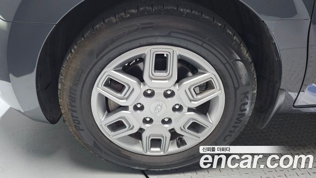 Hyundai Staria 2022 — photo 5