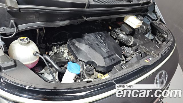 Hyundai Staria 2022 — photo 6