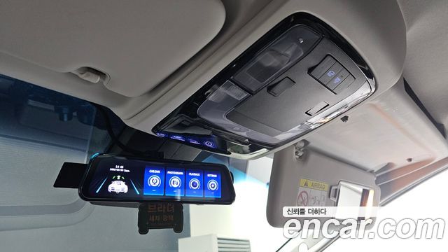 Hyundai Staria 2022 — photo 24