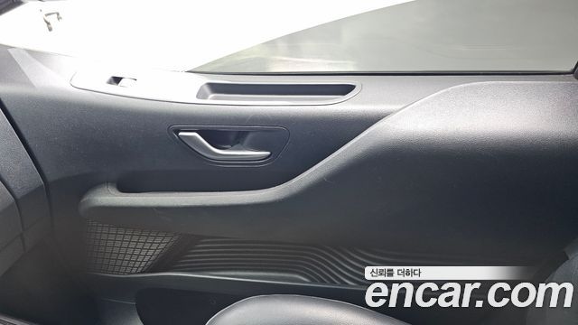 Hyundai Staria 2022 — photo 15
