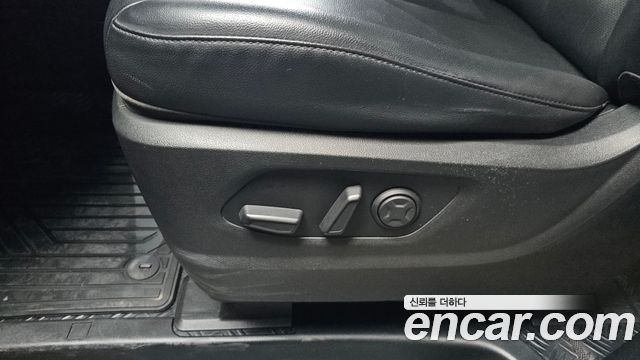Hyundai Staria 2022 — photo 31