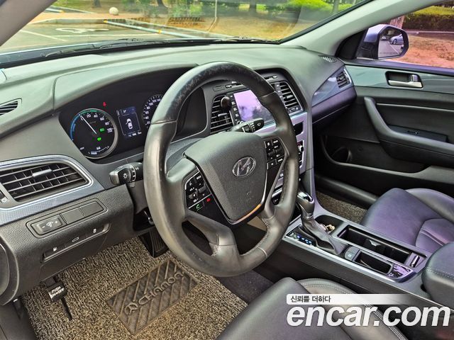 Hyundai Sonata 2016 — photo 9