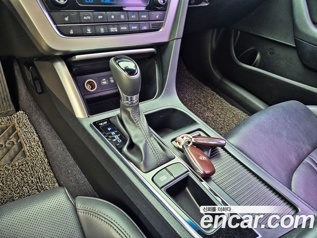 Hyundai Sonata 2016 — photo 11