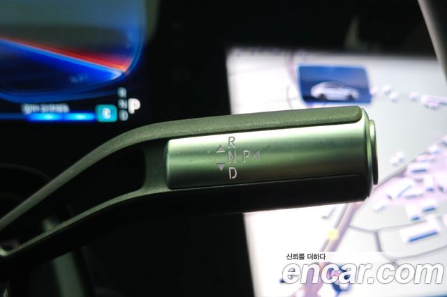 Mercedes-Benz EQS 2022 — photo 19