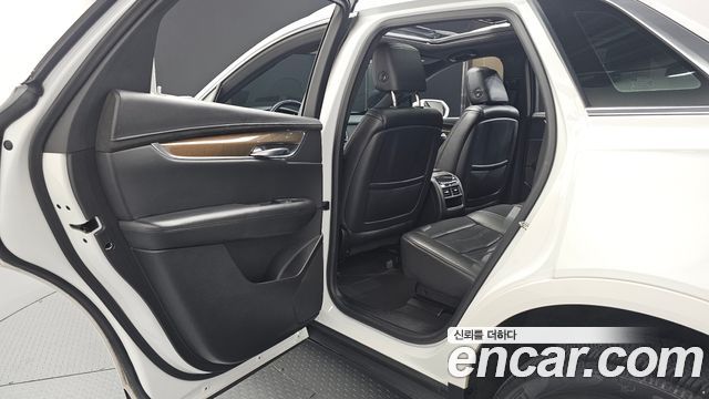 Cadillac XT5 2019 — photo 18
