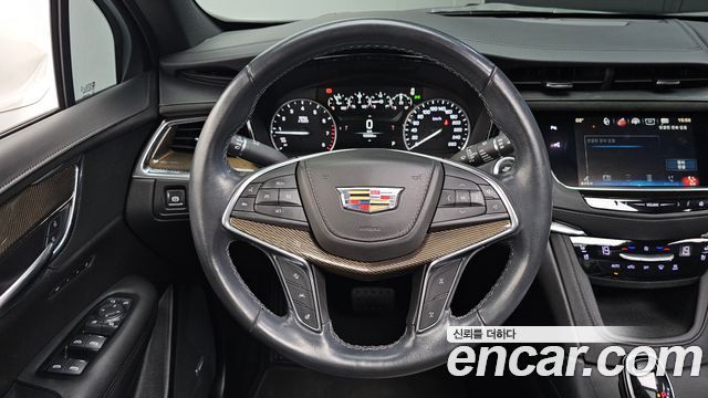 Cadillac XT5 2019 — photo 19