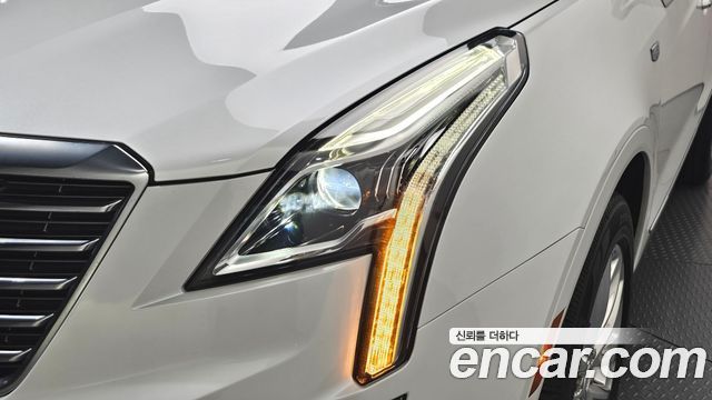 Cadillac XT5 2019 — photo 8