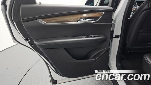 Cadillac XT5 2019 — photo 15