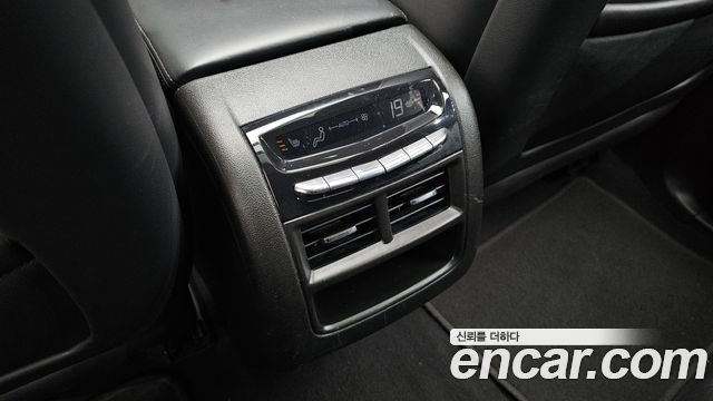 Cadillac XT5 2019 — photo 31