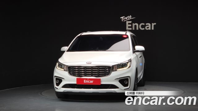 Kia Canival 2019 — photo 3