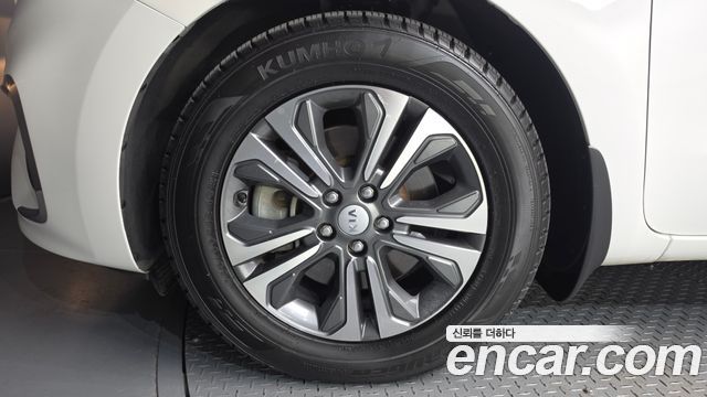 Kia Canival 2019 — photo 5