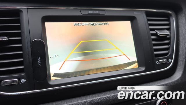 Kia Canival 2019 — photo 21