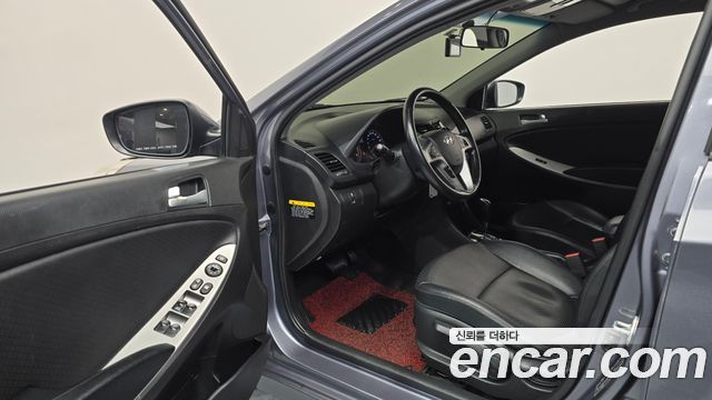Hyundai Accent 2016 — photo 13