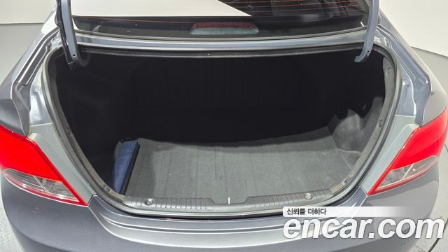 Hyundai Accent 2016 — photo 26