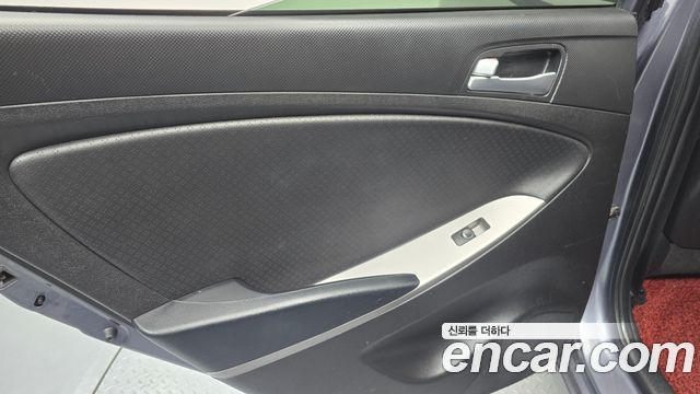 Hyundai Accent 2016 — photo 15