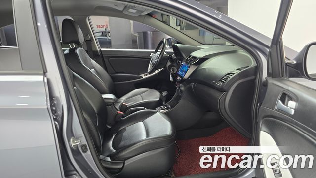 Hyundai Accent 2016 — photo 16