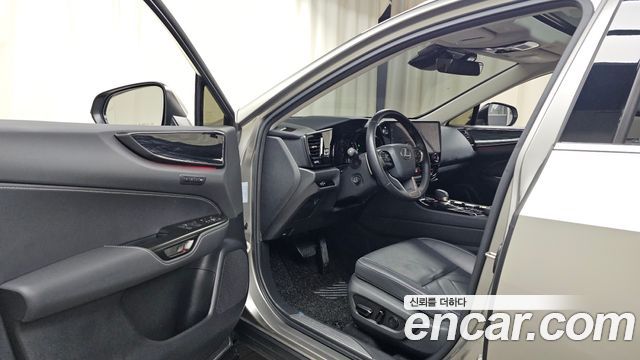 Lexus NX 2025 — photo 13