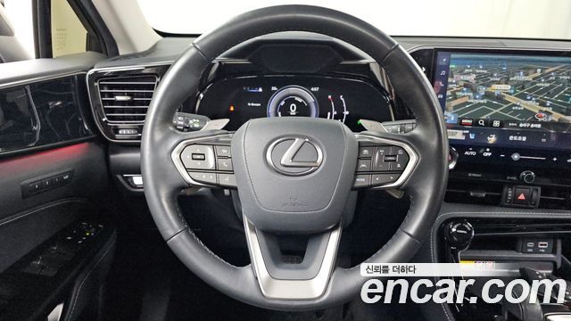 Lexus NX 2025 — photo 23