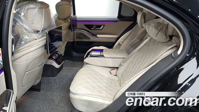 Mercedes-Benz S-Class 2021 — photo 17