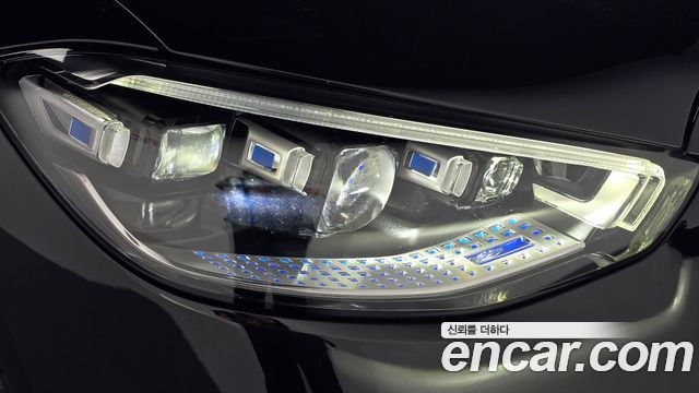 Mercedes-Benz S-Class 2021 — photo 8