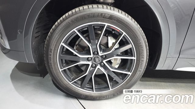 Audi Q5 2024 — photo 5