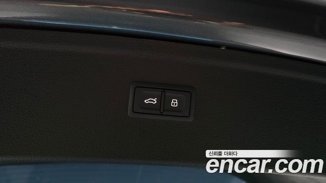Audi Q5 2024 — photo 35