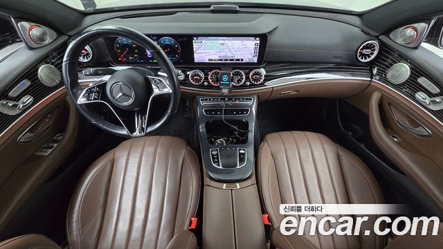 Mercedes-Benz E-Class 2022 — photo 7