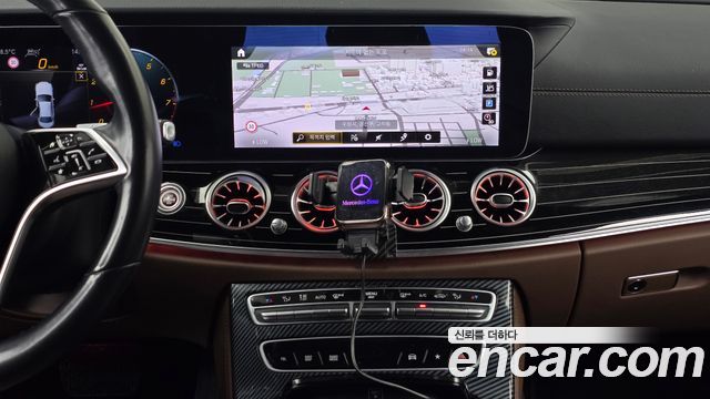 Mercedes-Benz E-Class 2022 — photo 14