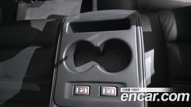Renault Korea SM6 2021 — photo 19
