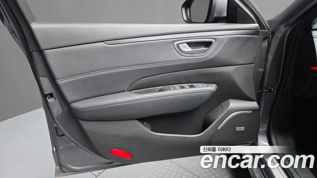 Renault Korea SM6 2021 — photo 14