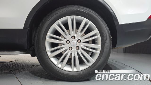 Land Rover Discovery 2018 — photo 7