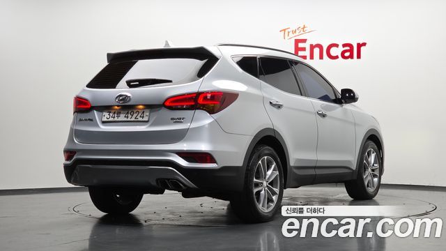 Hyundai Santafe 2016 — photo 2