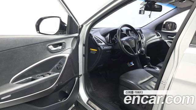Hyundai Santafe 2016 — photo 10