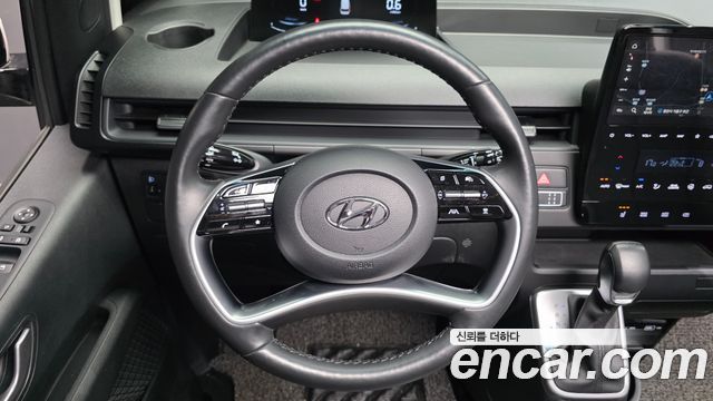Hyundai Staria 2024 — photo 13