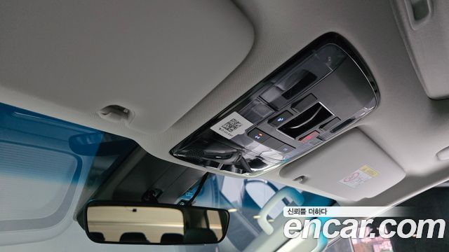 Hyundai Staria 2024 — photo 18