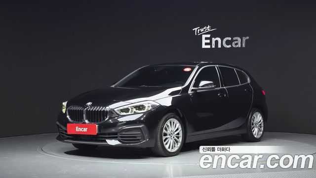 BMW 1-Series 2020 — photo 1