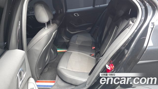BMW 1-Series 2020 — photo 18