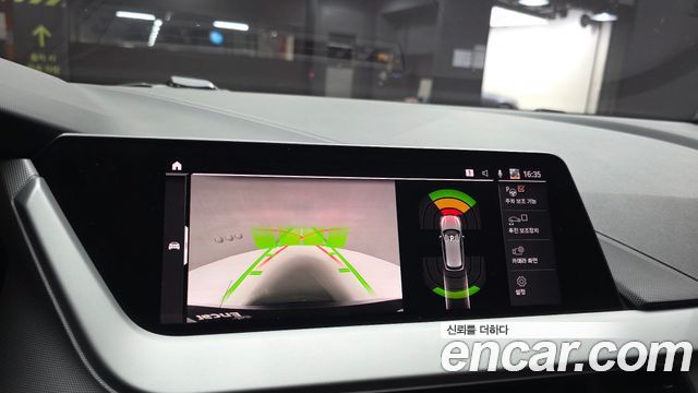 BMW 1-Series 2020 — photo 22