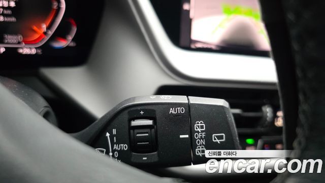 BMW 1-Series 2020 — photo 23