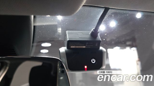BMW 1-Series 2020 — photo 29
