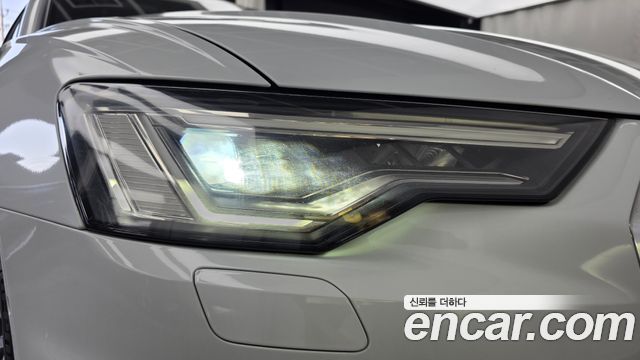 Audi A6 2022 — photo 8