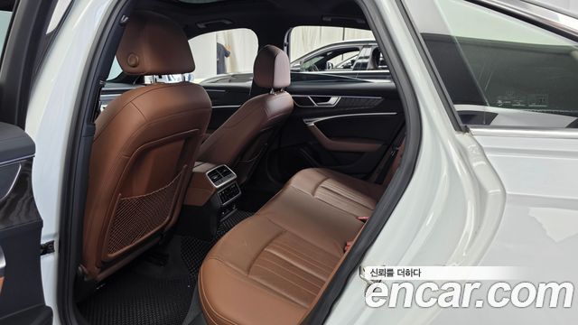 Audi A6 2022 — photo 16