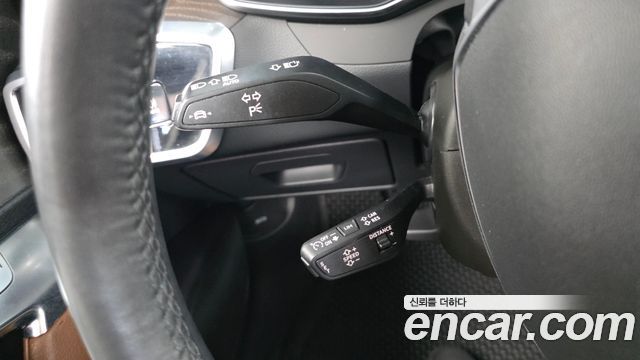 Audi A6 2022 — photo 30