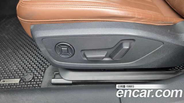 Audi A6 2022 — photo 32