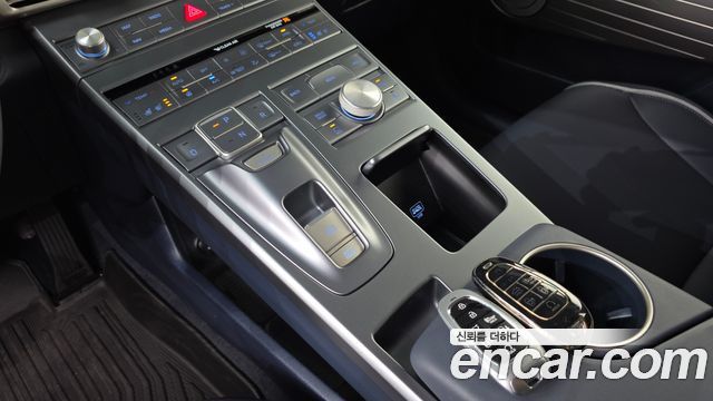Hyundai Nexo 2023 — photo 12